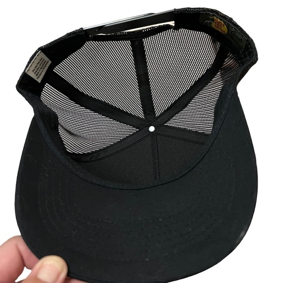BASS PRO SHOPS BLACK TRUCKER MESH HAT LIKE NEW; PREOWNED NOT WORN SNAPBACK - Picture 2 of 6